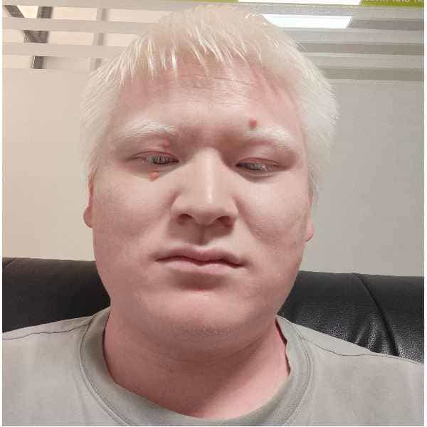 30岁岁安徽单身帅哥 - 梧州吉缘网