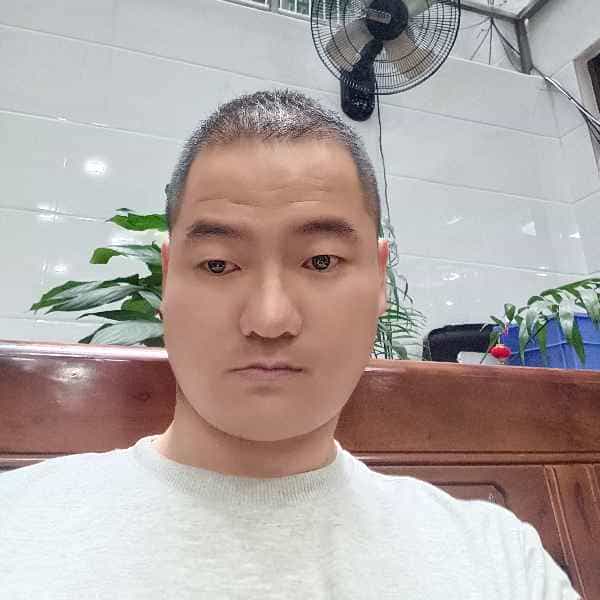37岁岁福建单身帅哥 - 梧州吉缘网