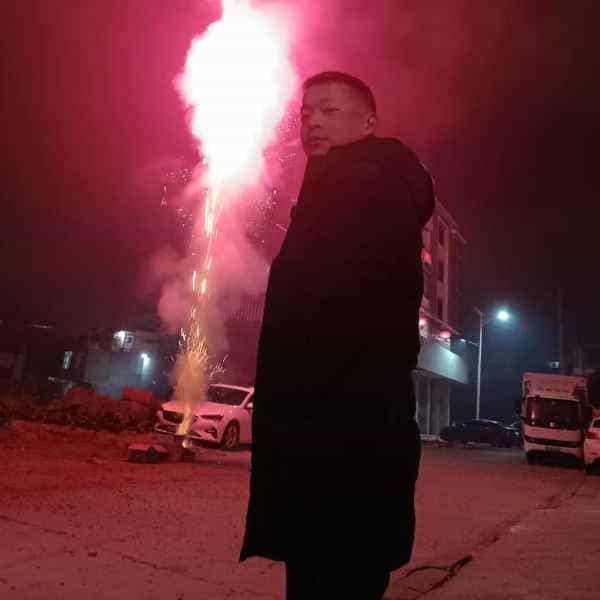38岁岁四川单身帅哥 - 梧州吉缘网