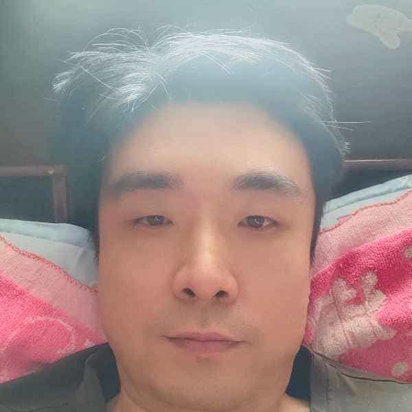 43岁岁河南单身帅哥 - 梧州吉缘网