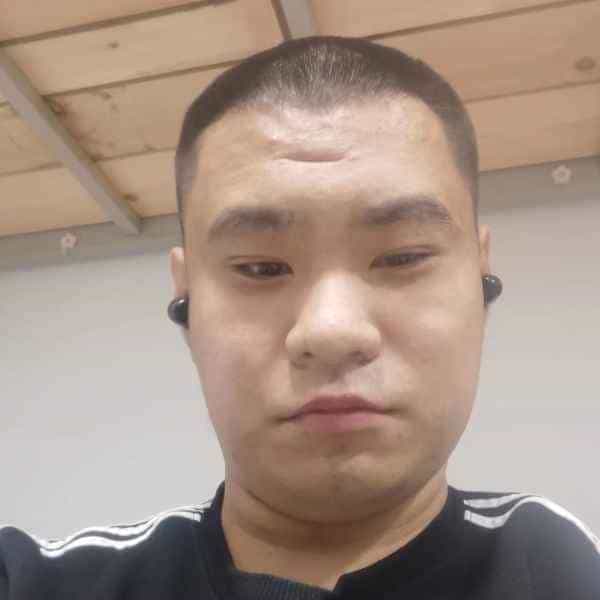 25岁岁山东单身帅哥 - 梧州吉缘网