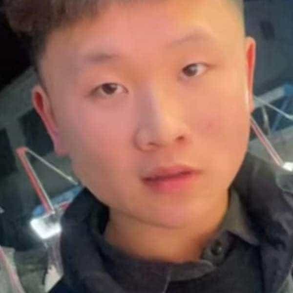 22岁岁河南单身帅哥 - 梧州吉缘网