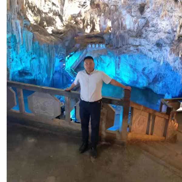35岁岁云南单身帅哥 - 梧州吉缘网