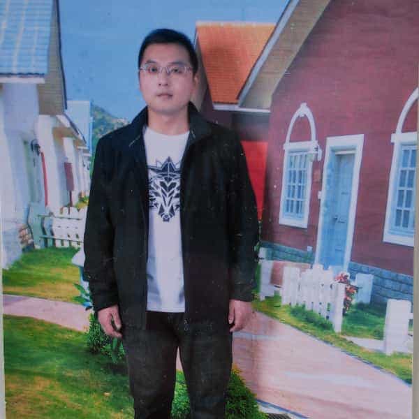 36岁岁四川单身帅哥 - 梧州吉缘网