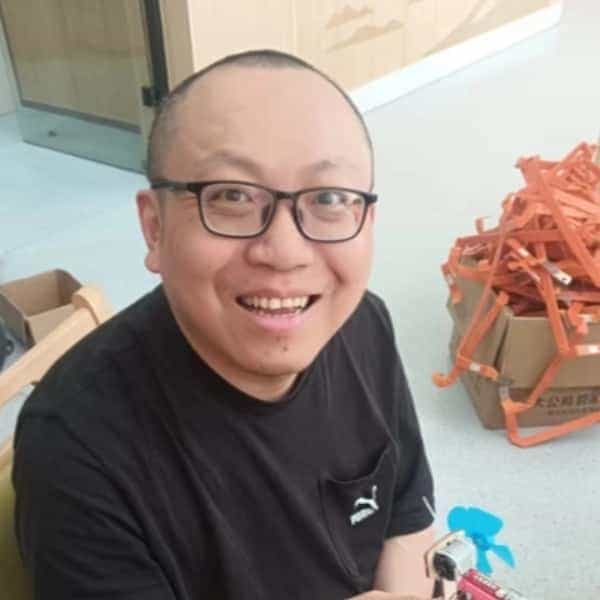 43岁岁江苏单身帅哥 - 梧州吉缘网