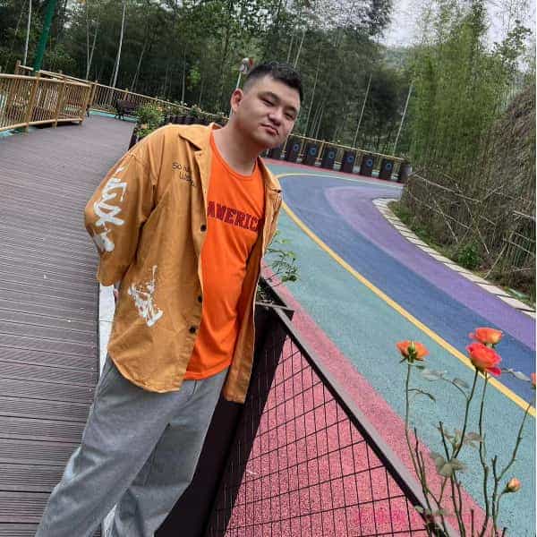 28岁岁湖南单身帅哥 - 梧州吉缘网