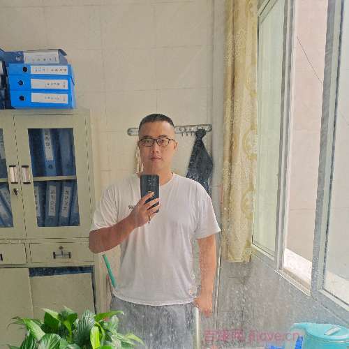 34岁岁四川单身帅哥 - 梧州吉缘网